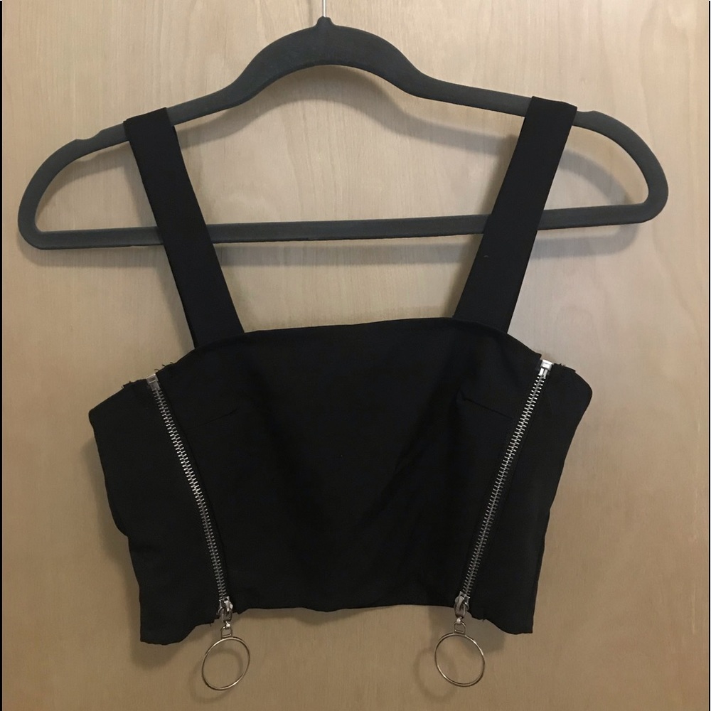 Black Crop Top: brand iamkoko.la